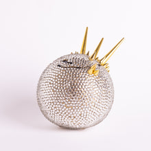 Indlæs billede til gallerivisning Savanne - Løvinde<br>Skulptur<br>13x14x15 cm.