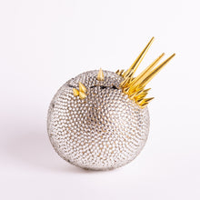 Indlæs billede til gallerivisning Savanne - Løvinde<br>Skulptur<br>13x14x15 cm.