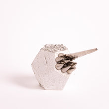Indlæs billede til gallerivisning Savanne - Lille Pindsvin<br>Skulptur<br>8x5x6 cm.