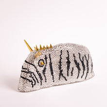 Indlæs billede til gallerivisning Savanne - Zebra<br>Skulptur<br>23x12x10 cm.