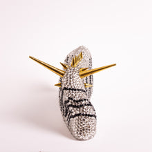 Indlæs billede til gallerivisning Savanne - Zebra<br>Skulptur<br>23x12x10 cm.