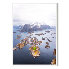 Indlæs billede til gallerivisning Henningsvær<br>50x70 cm.