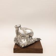 Indlæs billede til gallerivisning <font color="blue">Støt Lokal Kunst</font><br>STYRKE<br>19x19x17 cm.<br><font color="#c0c0c0">Aluminium</font>
