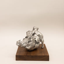 Indlæs billede til gallerivisning <font color="blue">Støt Lokal Kunst</font><br>MOD<br>19x19x17 cm.<br><font color="#c0c0c0">Aluminium</font>
