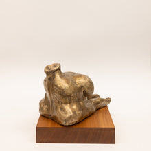 Load image into Gallery viewer, <font color="#CD7F32">Bronze sculpture</font><br>Strength<br>20x20x17 cm.
