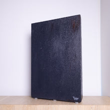 Indlæs billede til gallerivisning Ekko&lt;br&gt;40 x 9.5 x 60 cm.&lt;br&gt;Akryl på beton
