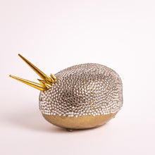 Indlæs billede til gallerivisning Ædelsten - Gylden Krystal&lt;br&gt;Lille&lt;br&gt;Skulptur&lt;br&gt;17x8,5x10 cm.
