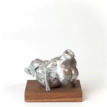 Indlæs og afspil video i gallerivisning <font color="blue">Støt Lokal Kunst</font><br>MOD<br>19x19x17 cm.<br><font color="#c0c0c0">Aluminium</font>
